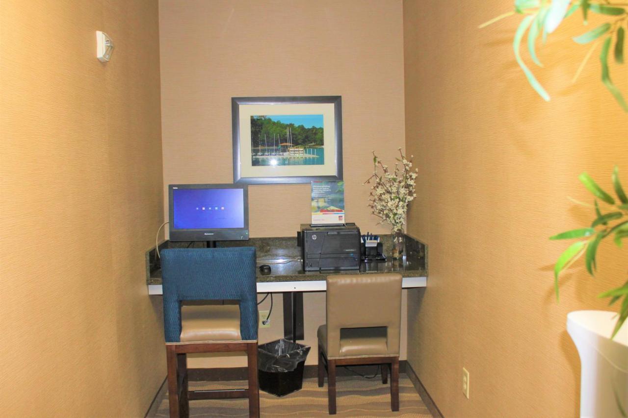 Comfort Suites Huntersville Near Lake Norman Eksteriør billede