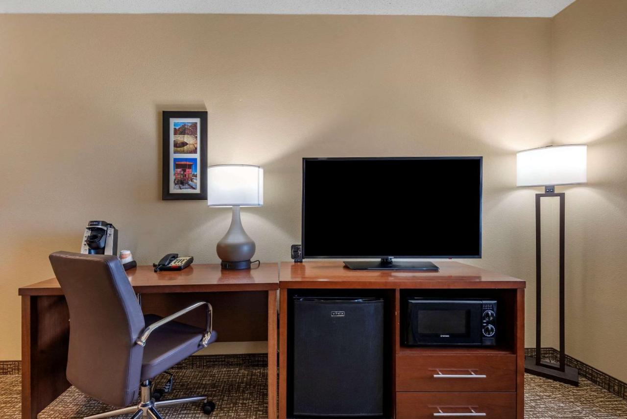 Comfort Suites Huntersville Near Lake Norman Eksteriør billede