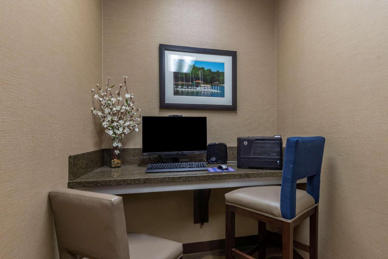 Comfort Suites Huntersville Near Lake Norman Eksteriør billede